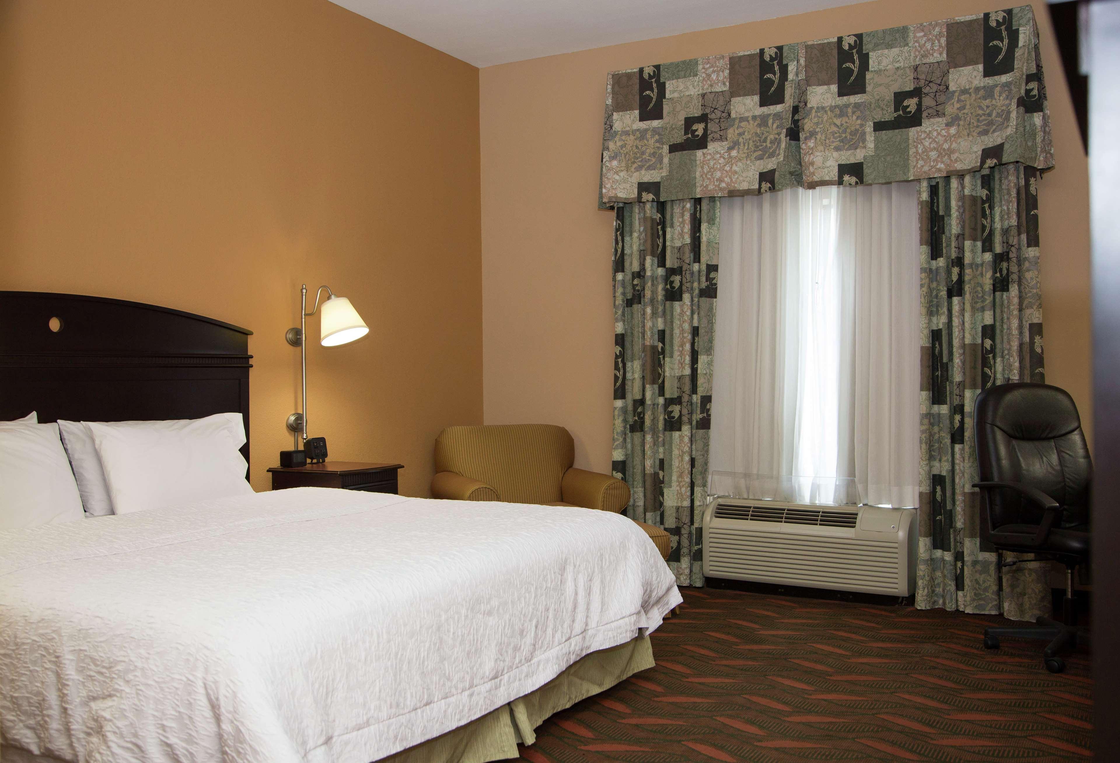 Hampton Inn & Suites Houston Розенбърг Екстериор снимка